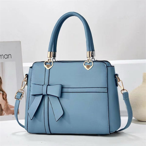 Premium Quality Shoulder Bag for Girls – Effortless Style Meets Everyday Convenience!